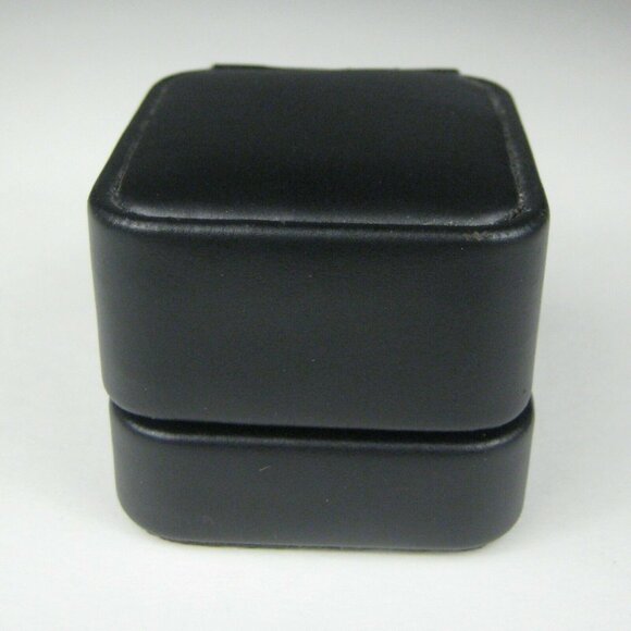 Crislu Sterling Silver Earrings 925 Hoop C USA Box  .7 in Pierced 4 g - Picture 6 of 8